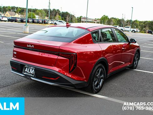 Used 2025 Kia K4 LXS FWD image 6