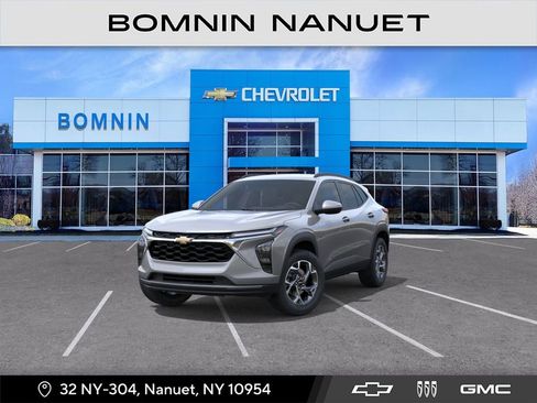 New 2026 Chevrolet Trax LT w/ LT Convenience Package FWD image 1