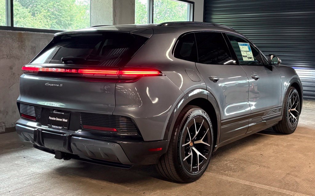 New 2026 Porsche Cayenne S AWD/4WD image 8