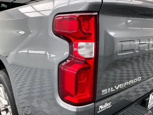 Used 2021 Chevrolet Silverado 1500 High Country w/ Technology Package AWD/4WD image 31