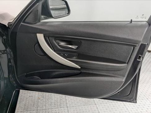 Used 2016 BMW 320i xDrive Sedan image 23