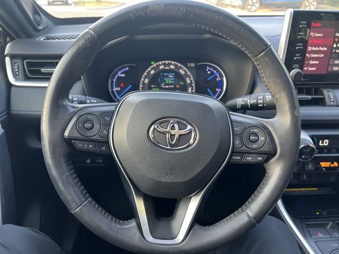 Used 2020 Toyota RAV4 XSE AWD/4WD image 15
