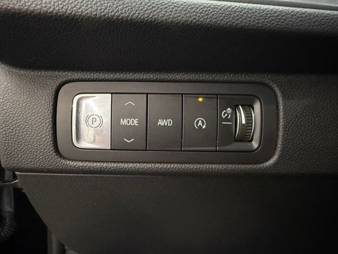 Used 2026 Chevrolet Traverse LT AWD/4WD image 15
