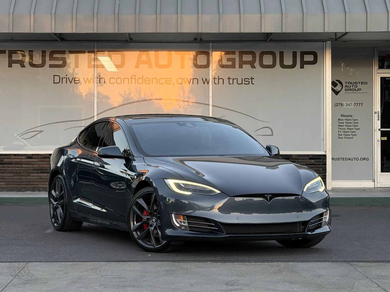 Used 2016 Tesla Model S P90D AWD/4WD image 7