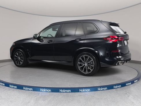 New 2026 BMW X5 xDrive40i w/ M Sport Package AWD/4WD image 7