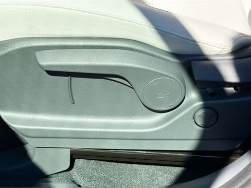 New 2026 Hyundai Santa Fe SE image 23