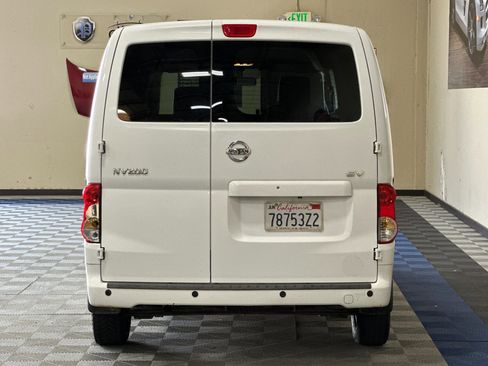 Used 2018 Nissan NV200 SV w/ Navigation Package image 5