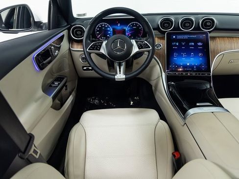 Used 2024 Mercedes-Benz C 300 4MATIC Sedan image 3