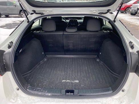 Used 2019 Toyota Prius XLE image 18