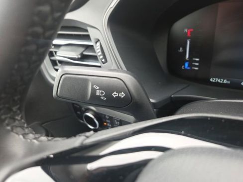 Used 2023 Ford Escape Active w/ Cold Weather Package FWD image 41