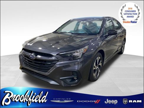 Used 2025 Subaru Legacy Premium image 3