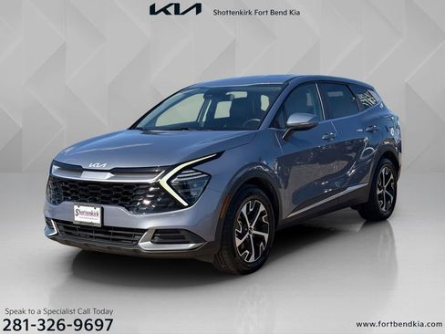 Used 2025 Kia Sportage EX FWD image 1