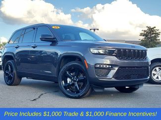 Used 2024 Jeep Grand Cherokee Limited w/ Black Appearance Package 360° Tour