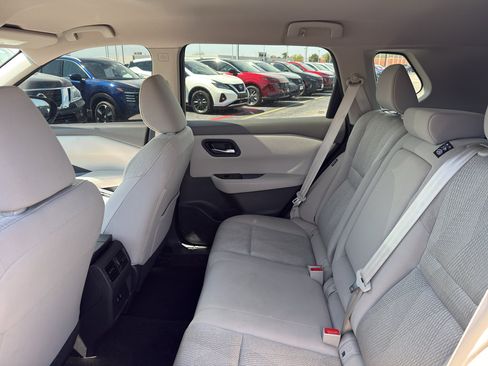 Certified 2025 Nissan Rogue SV AWD/4WD image 32