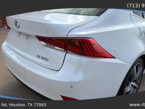 Used 2019 Lexus IS 300 w/ Navigation Package image 18