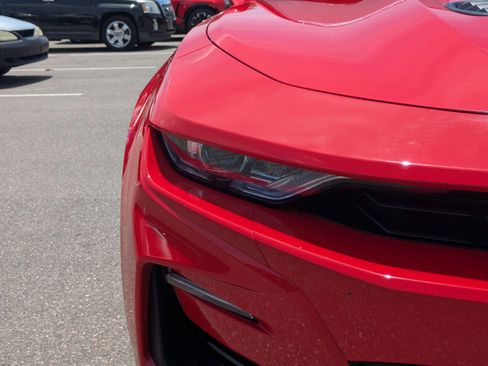 Used 2022 Chevrolet Camaro SS RWD image 9