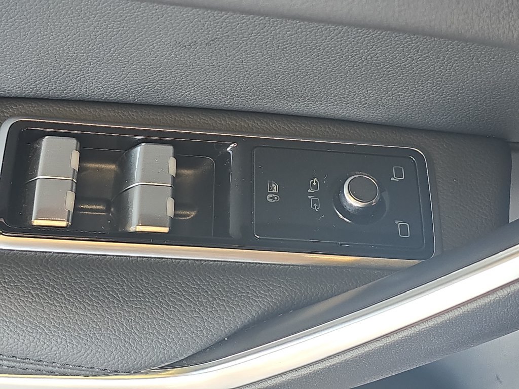 Used 2023 Jaguar F-PACE S AWD/4WD image 30