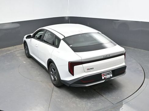 Used 2025 Kia K4 FWD image 38