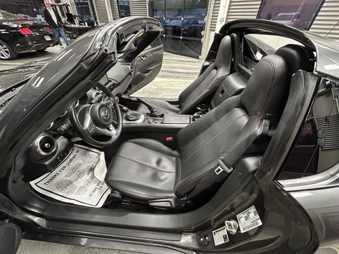 Used 2017 MAZDA MX-5 Miata RF Grand Touring image 42
