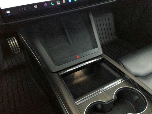 Used 2022 Tesla Model S AWD/4WD image 20