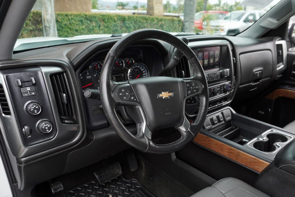 Used 2016 Chevrolet Silverado 1500 LTZ w/ LTZ Plus Package AWD/4WD image 18