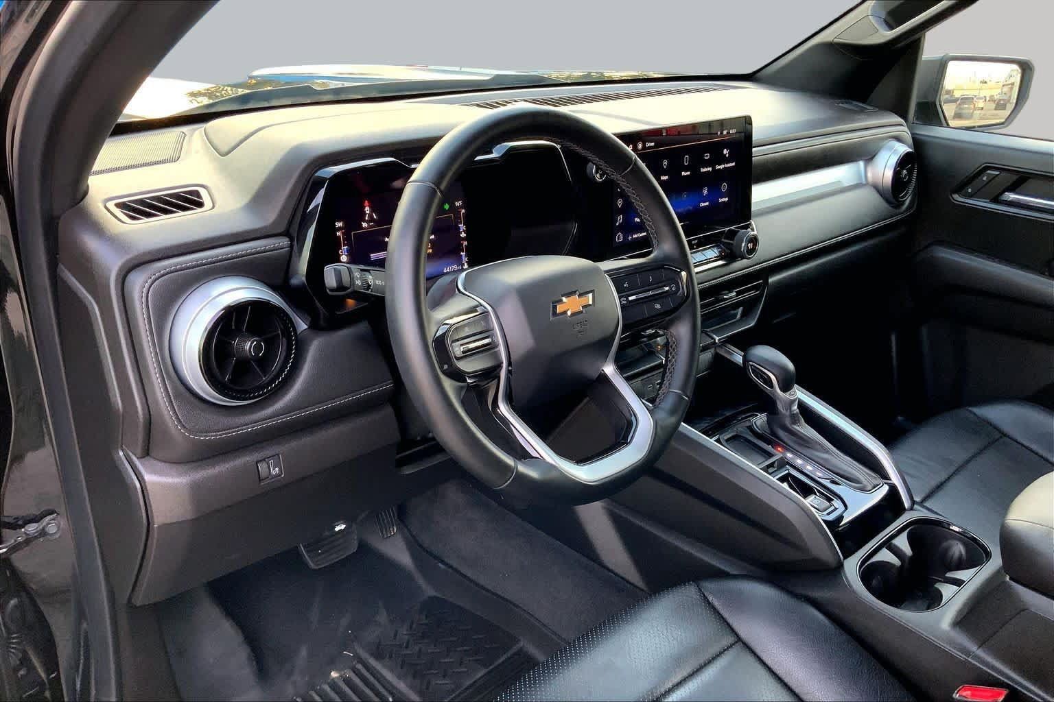 Used 2023 Chevrolet Colorado LT w/ LT Convenience Package RWD image 18