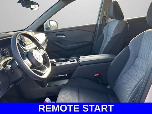 Used 2022 Nissan Rogue SV image 9