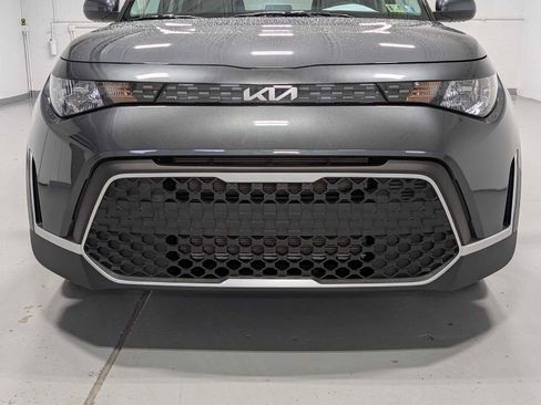 Certified 2023 Kia Soul LX image 2