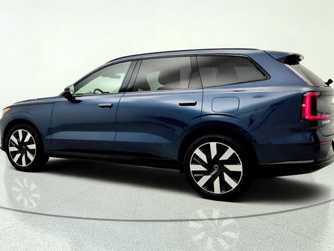 Used 2025 Volvo EX90 Ultra AWD/4WD image 7