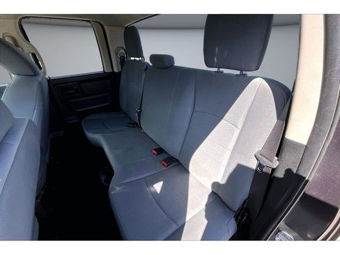 Used 2017 RAM 1500 Express AWD/4WD image 24