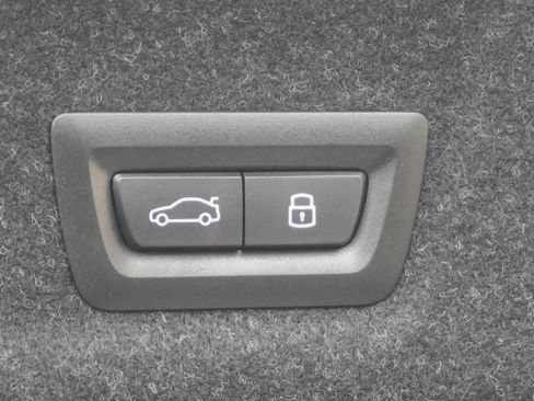 Certified 2025 BMW 330i 330i image 38