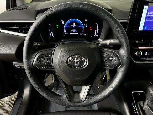 Used 2026 Toyota Corolla LE FWD image 14