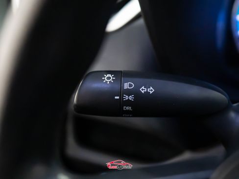 Used 2020 Toyota RAV4 LE image 27