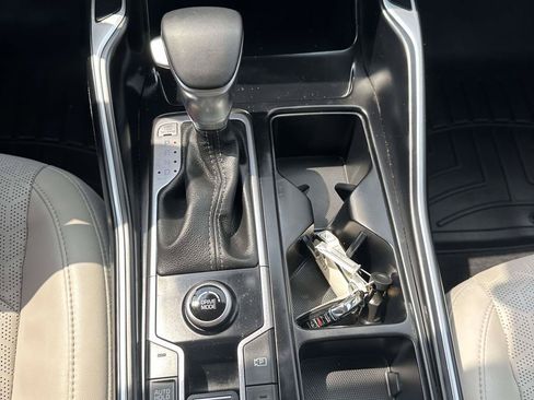 Used 2022 Kia Sorento EX w/ Panoramic Sunroof Package FWD image 18