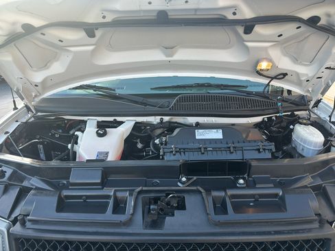 Used 2021 Chevrolet Express 2500 w/ Driver Convenience Package image 32