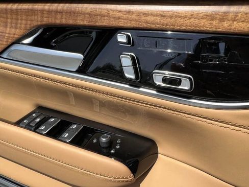 New 2023 Jeep Grand Wagoneer Series III AWD/4WD image 26