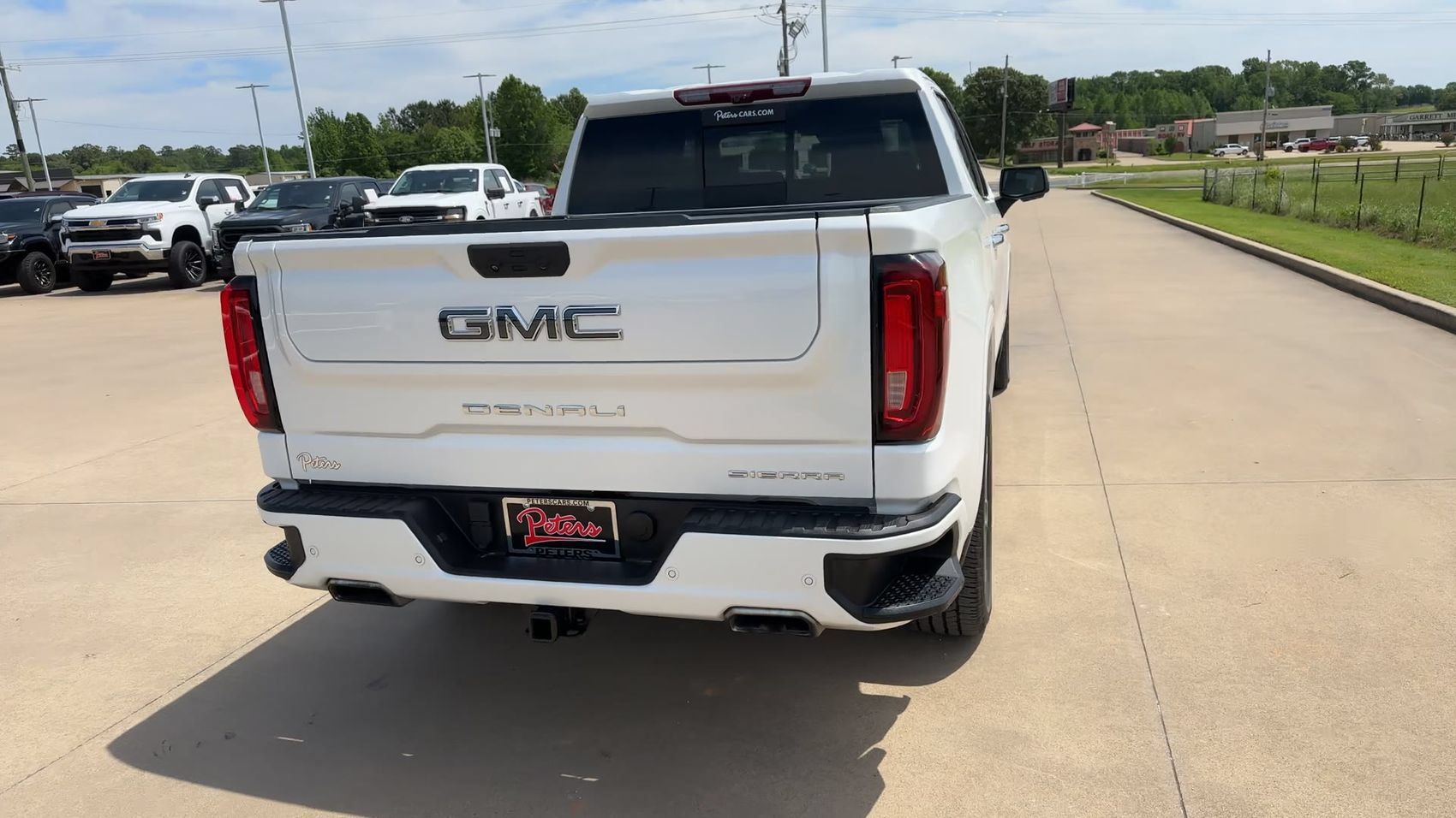 Used 2023 GMC Sierra 1500 Denali Ultimate AWD/4WD image 8