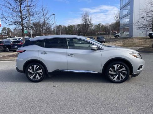 Used 2018 Nissan Murano Platinum image 2