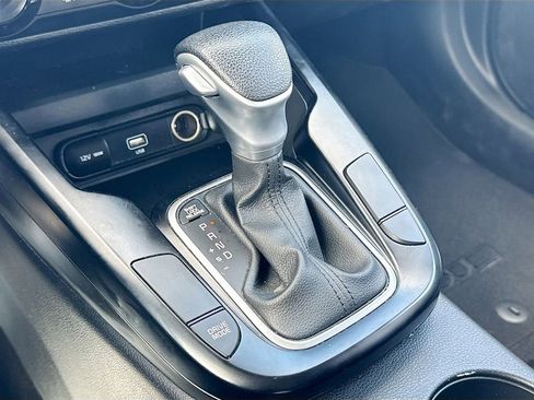 Used 2020 Kia Soul LX FWD image 16
