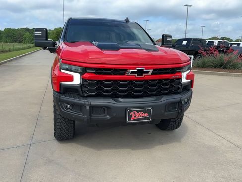 Used 2024 Chevrolet Silverado 1500 ZR2 w/ ZR2 Bison Edition AWD/4WD image 2