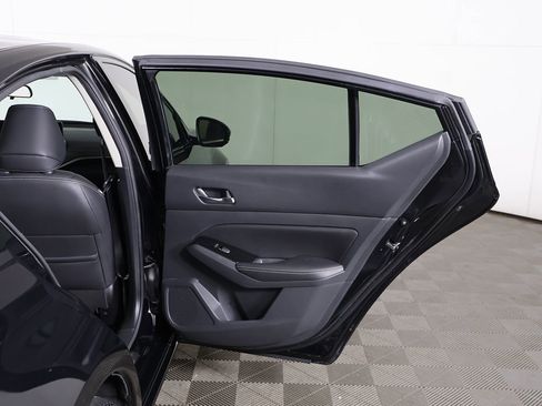 Used 2024 Nissan Altima 2.5 SL FWD image 24
