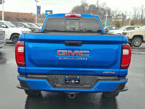 Used 2023 GMC Canyon AT4 w/ AT4 Premium Package image 5