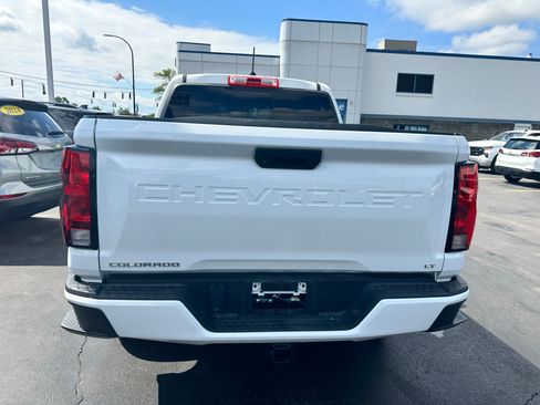 Used 2024 Chevrolet Colorado LT w/ LT Convenience Package II AWD/4WD image 7