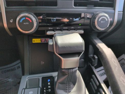 Used 2025 Toyota Tacoma SR5 AWD/4WD image 18