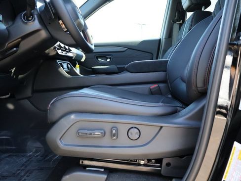 New 2026 Honda Pilot Black Edition image 38