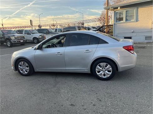 Used 2012 Chevrolet Cruze LS w/ Connectivity Package image 8