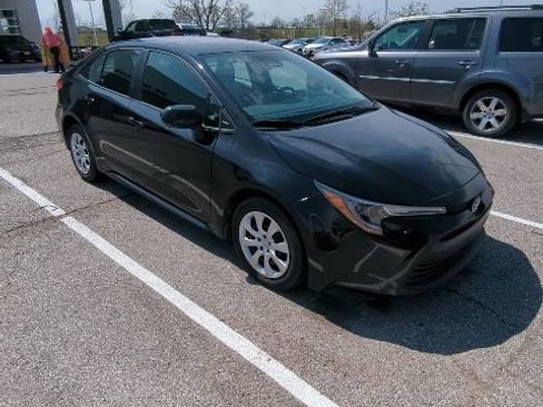 Used 2024 Toyota Corolla LE image 7