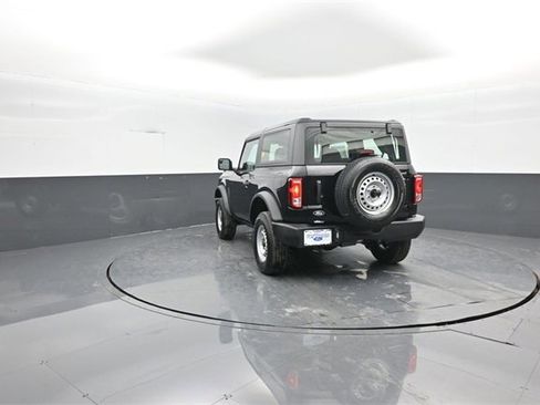 New 2026 Ford Bronco Base image 5