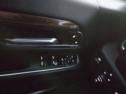 Used 2024 Chevrolet Silverado 2500 LT image 22