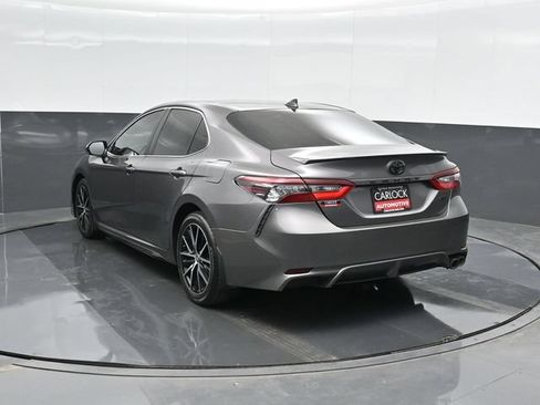 Used 2023 Toyota Camry SE w/ Convenience Package FWD image 10